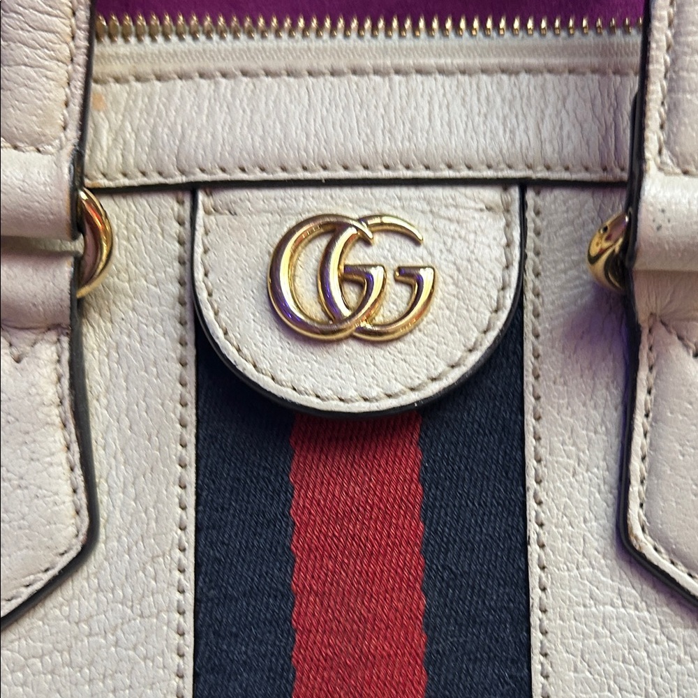 Adorable vintage Gucci Designer Handbag - Picture 7 of 8